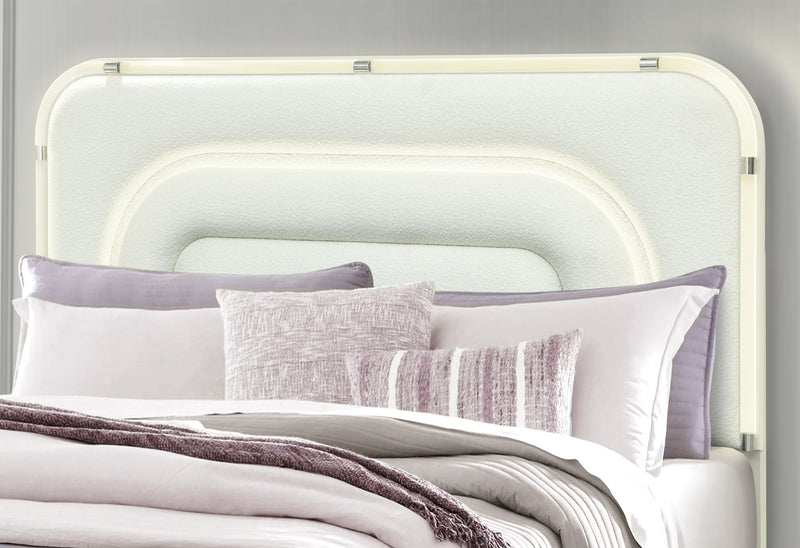 Lyra - 5 Piece Queen Bedroom Set - Beige
