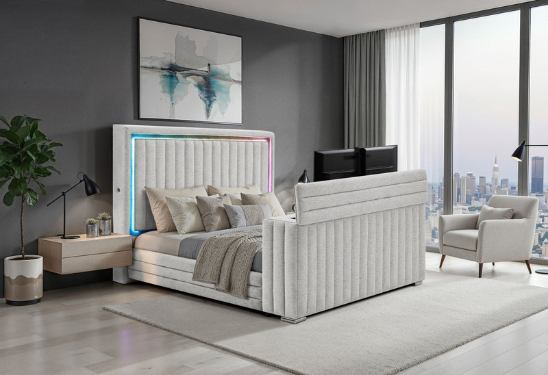 Elias - 5 Piece Queen Bedroom Set TV Footboard - Light Gray / Natural / White