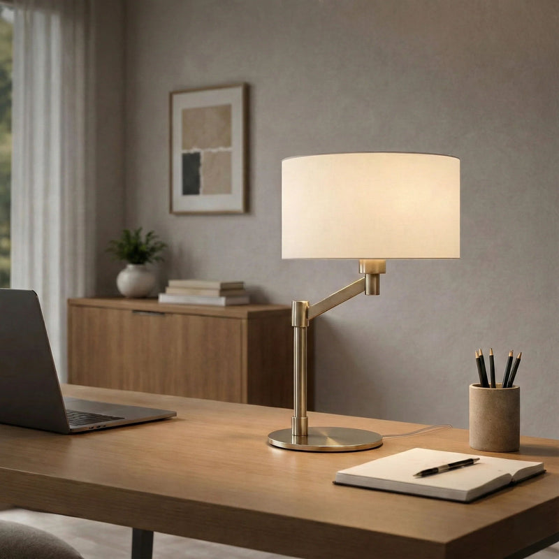 Horizon - Lámpara de mesa con interruptor de encendido/apagado, base curva, pantalla de lino - Níquel cepillado / Plata / Blanco