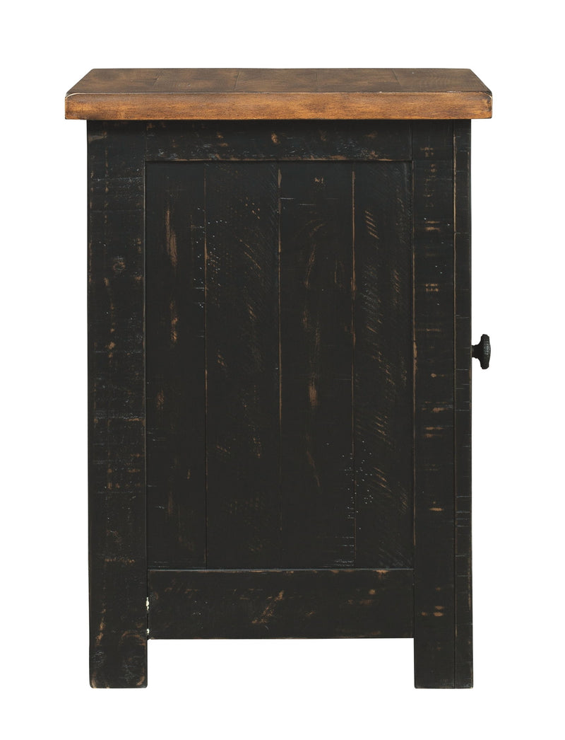 Valebeck - Chair Side End Table - Black / Brown