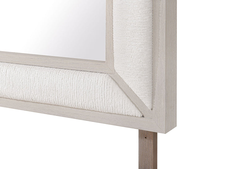Sadie / Clara - 5 Piece King Bedroom Set (Bed, Dresser & Mirror, Nightstand, Chest) - Beige
